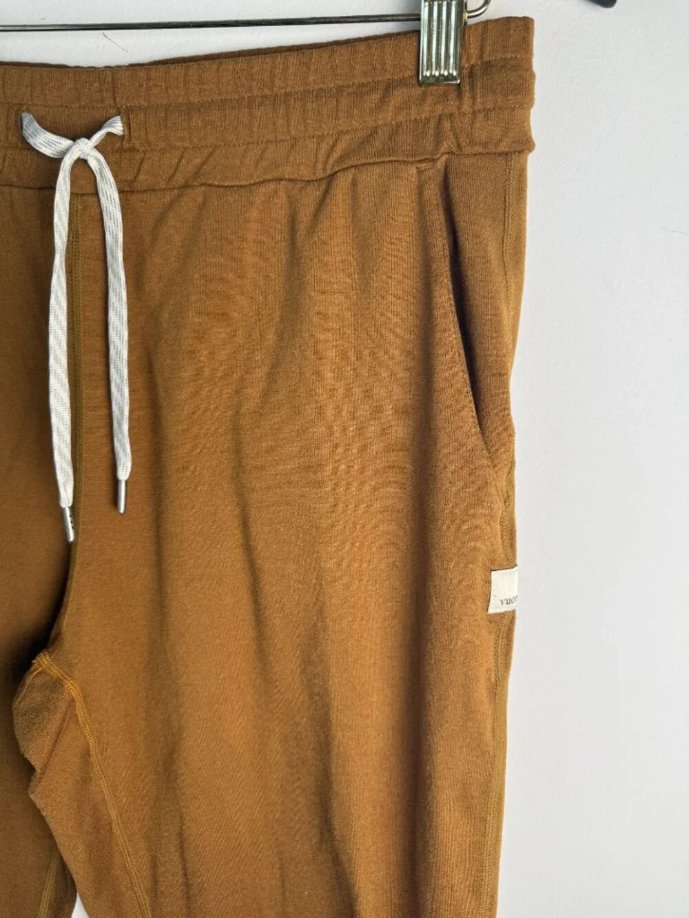 Vuori Womens Performance Joggers Caramel Brown XS Athleisure Sporty Loungewear